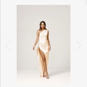 BRAND NEW NEVER WORE, Bought for prom this year.